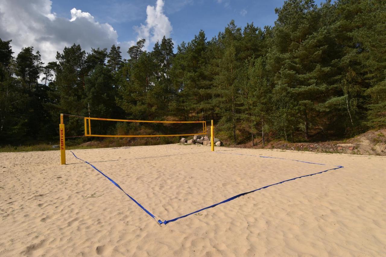Ferienhaus Fuer Die Ganze Familie - Kamin-Sauna-See Krakow am See Bagian luar foto